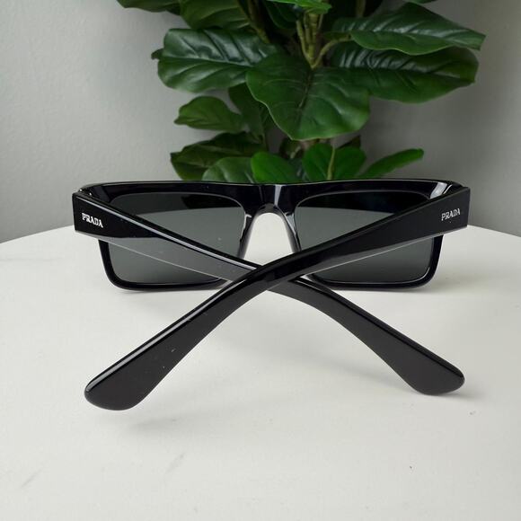 S201 PRADA Black Polarized Men's Sunglasses - Picture 2 of 3